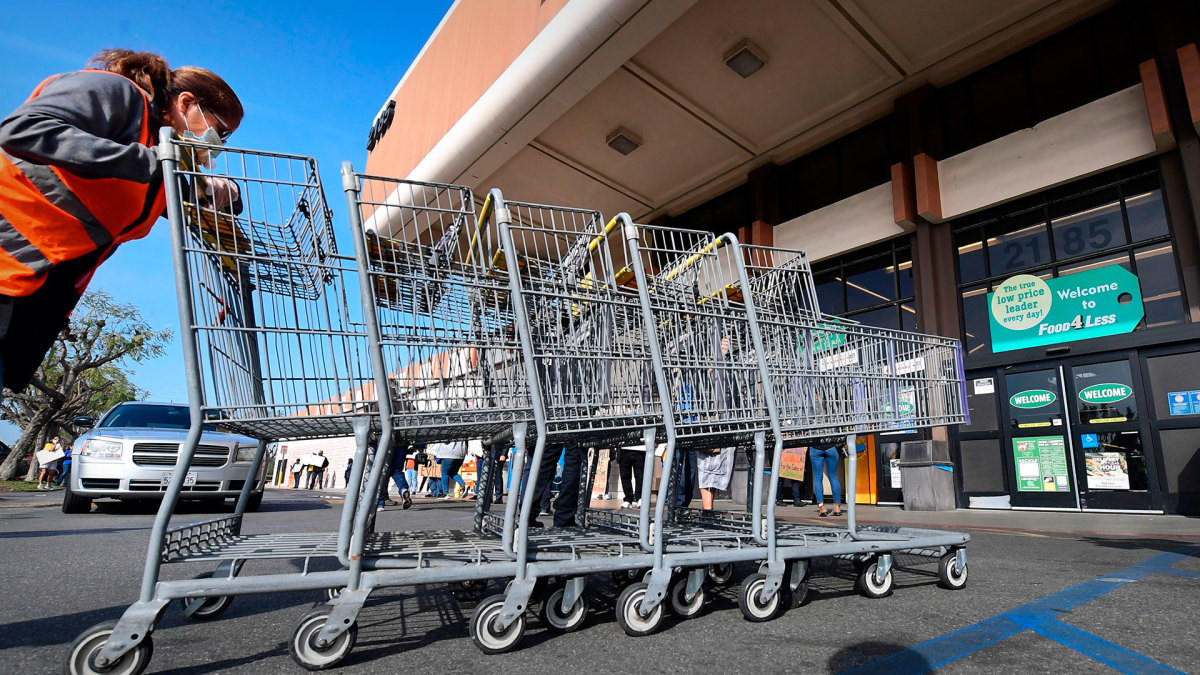 Kroger quietly shuts down service that Walmart dominates