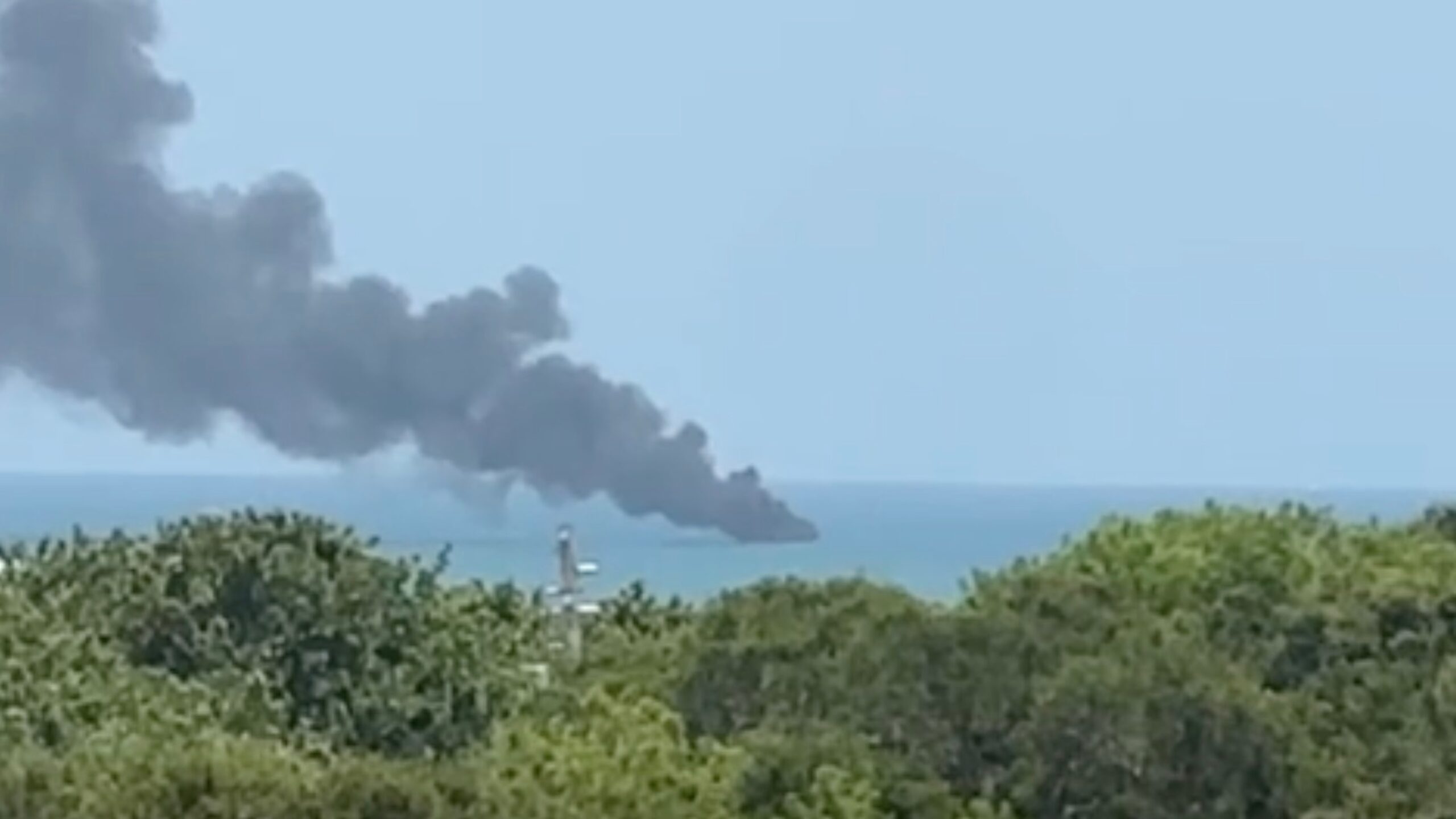 4 people rescued from burning boat near Cape Canaveral: Coast Guard