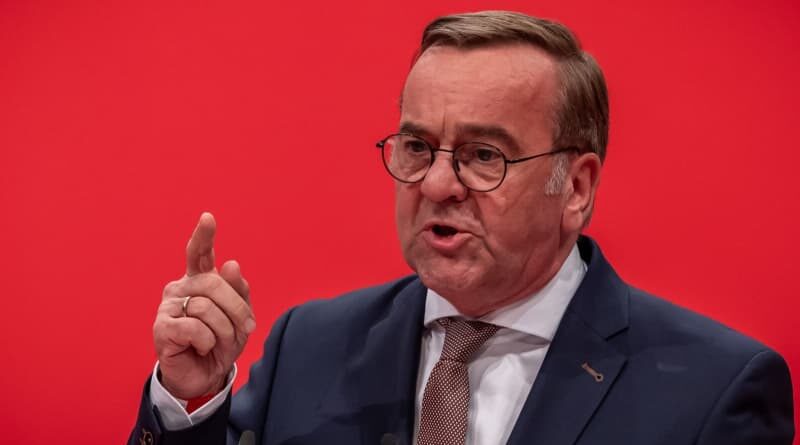 German government moves to speed up arms purchases amid Russia threat
