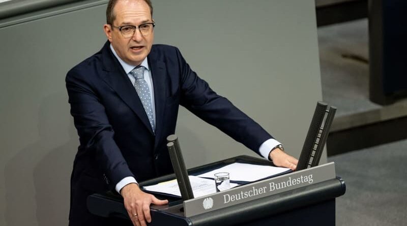 German interior minister visits Israel for talks with Netanyahu, Katz