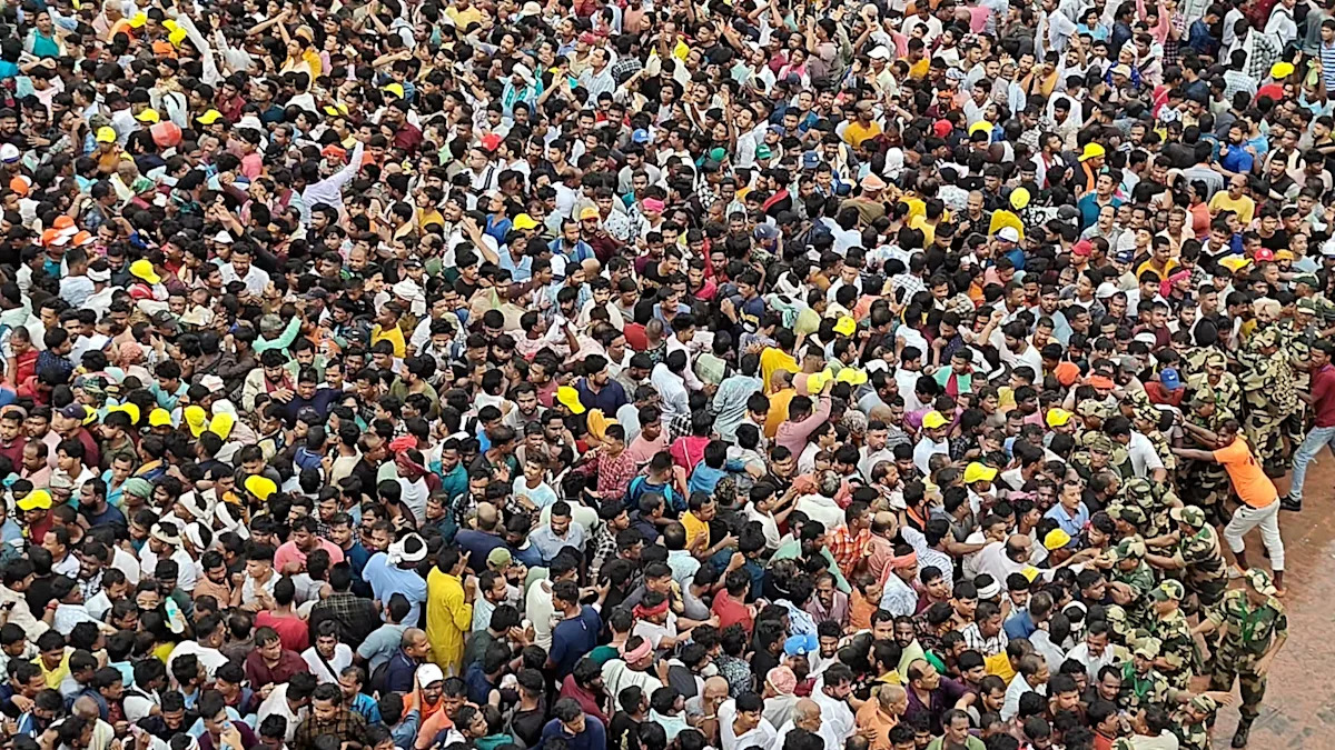 More than 500 people injured after “stampede” at Hindu festival