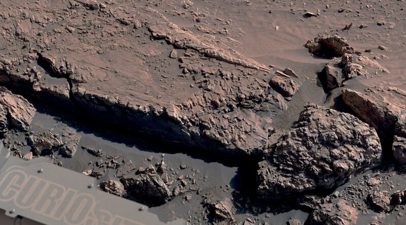 NASA’s Curiosity rover discovers unusual ‘boxwork’ patterns on Mars linked to ancient waterways