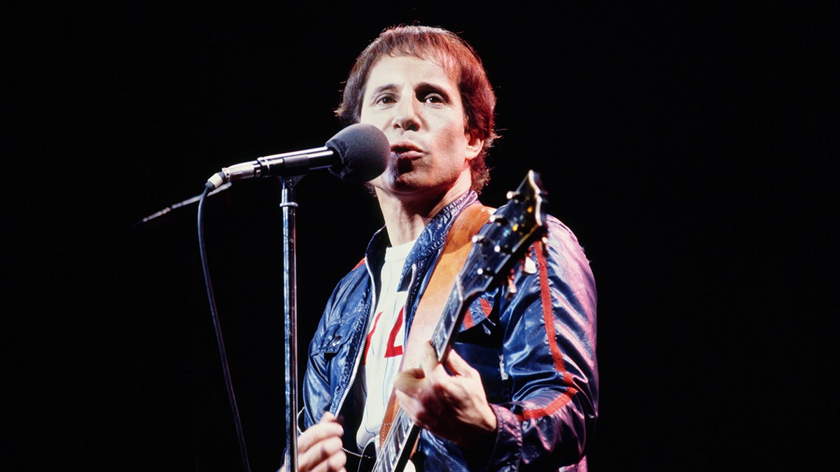 Paul Simon cancels concerts, set to undergo ‘minor’ surgery