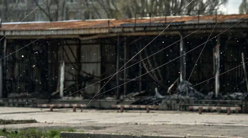 Unjammable fiber-optic drones are taking over and turning Ukrainian forests into spiderwebs of wires, video shows