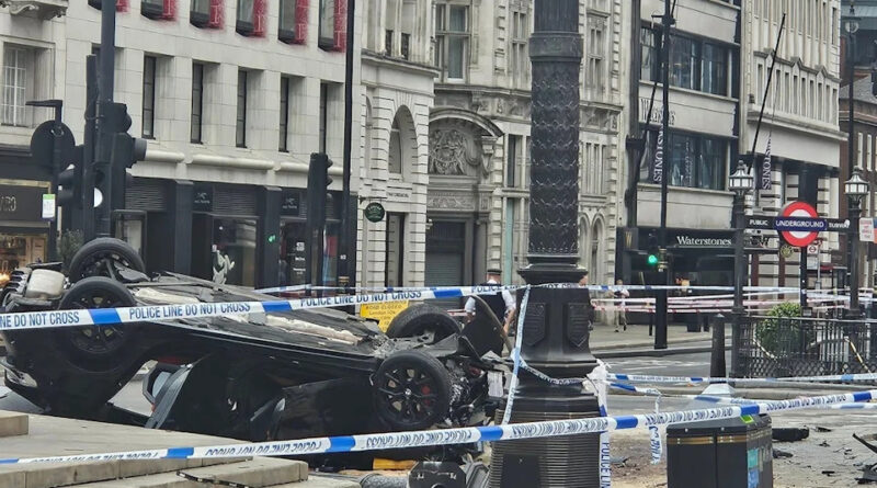 Young man in life-threatening condition after car ploughs into fountain at London Piccadilly Circus