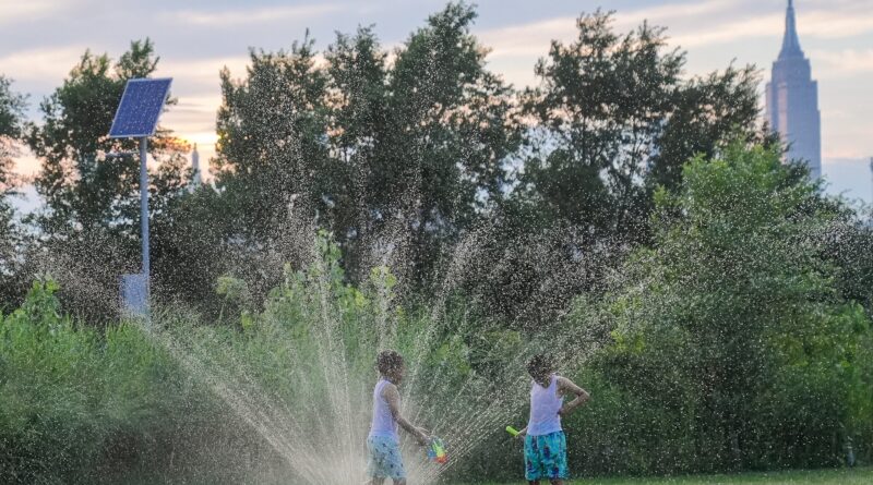 130 million people on alert as hot, sticky weather expected from Texas to Maine