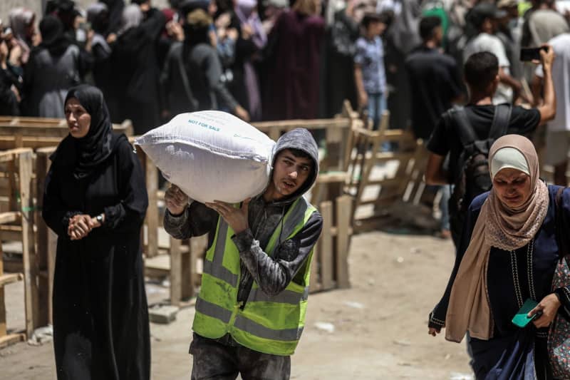 25 Gazans killed near aid collection point, say Palestinian medics