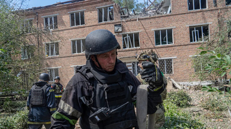 4 people killed in Russia and Ukraine as countries trade aerial attacks