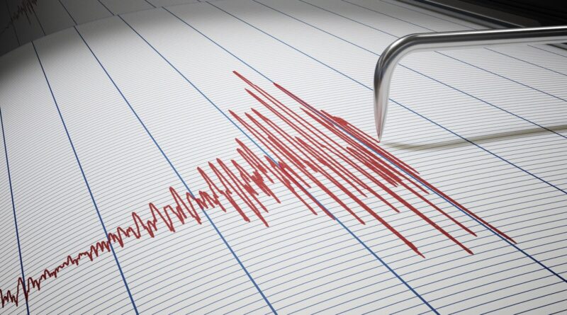 8.0 magnitude earthquake near Russia prompts tsunami alerts in Alaska, Hawaii