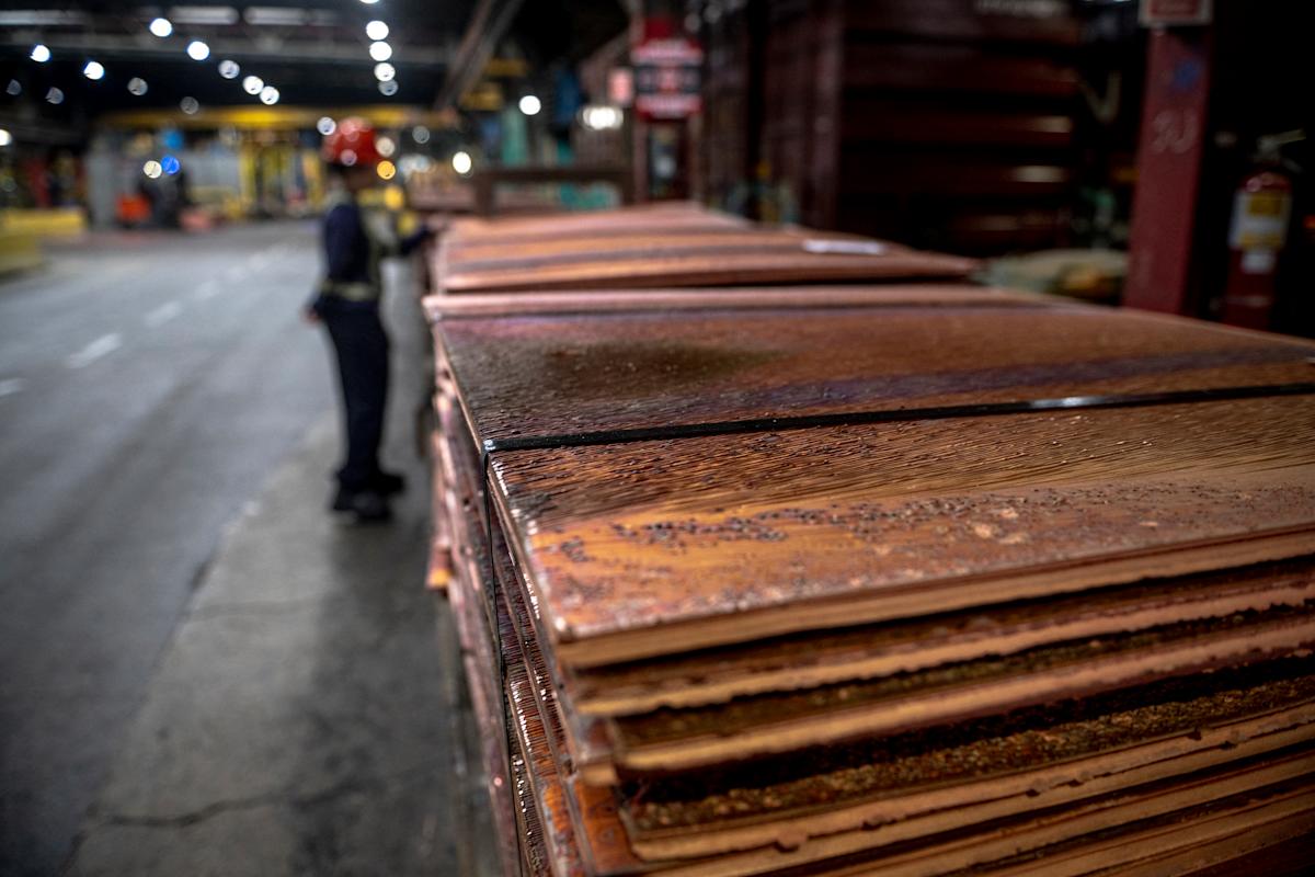 Copper futures tumble as White House says refined metal exempt from 50% tariffs