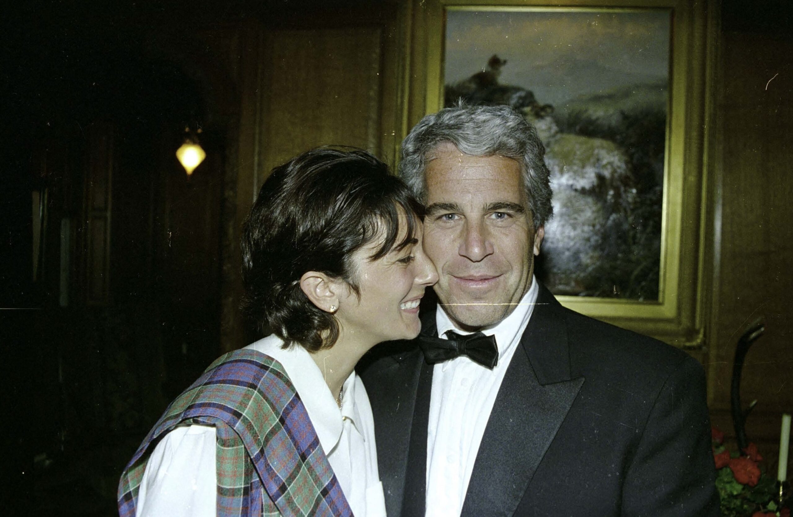 Ghislaine Maxwell offers to testify before Congress on Jeffrey Epstein if she is pardoned