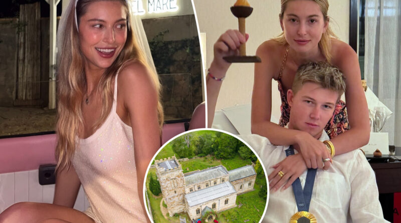 How Steve Jobs’ daughter Eve prevented eager locals from catching a sneak peek of her gown at .7M wedding to Harry Charles