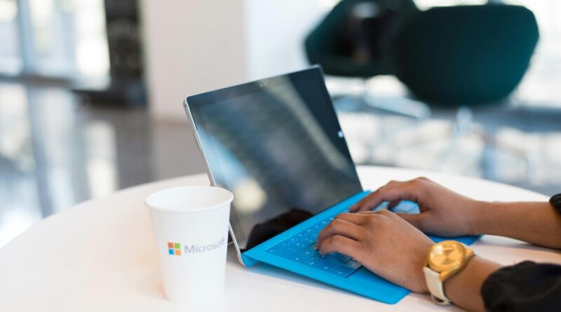 How fake Microsoft alerts trick you into phishing scams