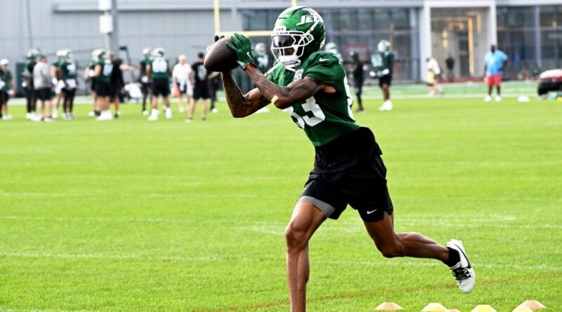 Jets’ Josh Reynolds bests Sauce Gardner with impressive training camp grab