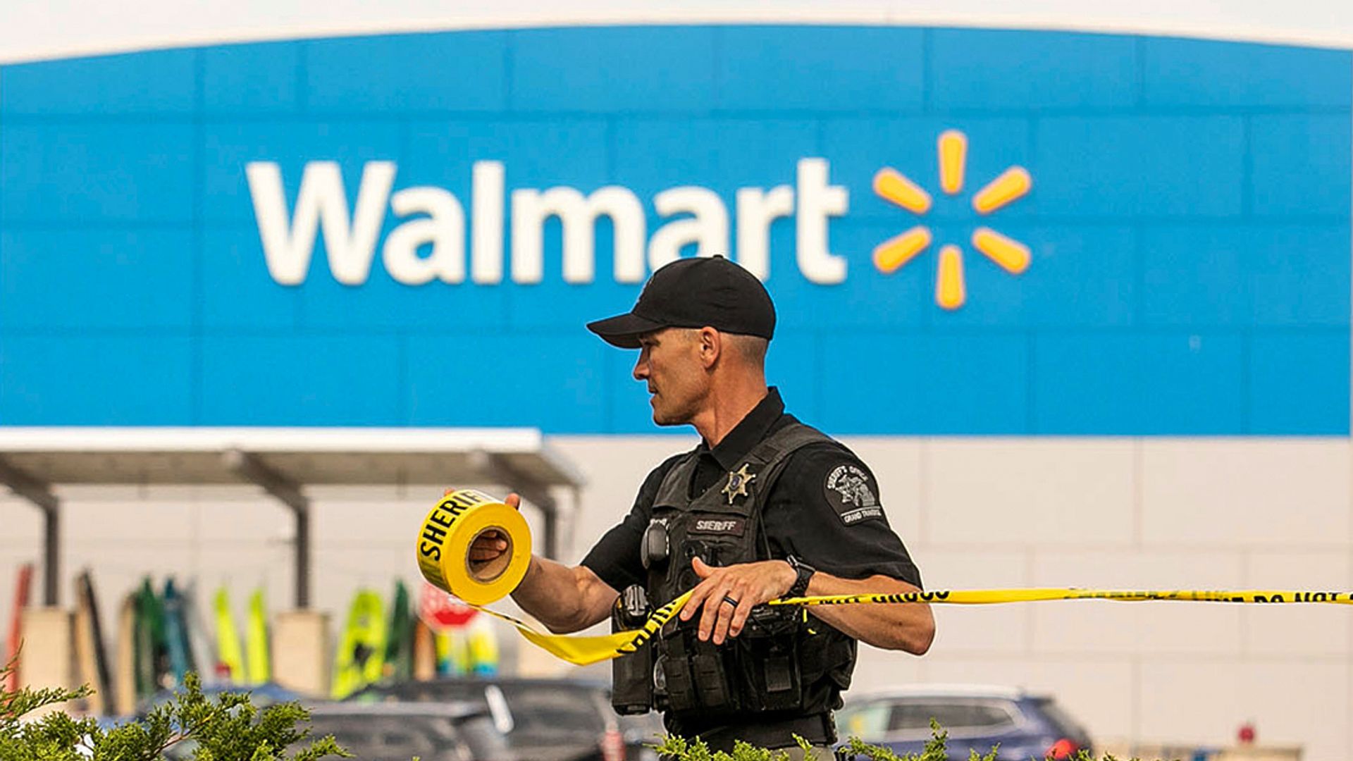 Michigan: 11 people stabbed in US supermarket – with six in critical condition