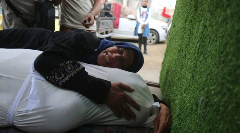 Palestinian reports: Dozens killed in Israeli strikes on central Gaza