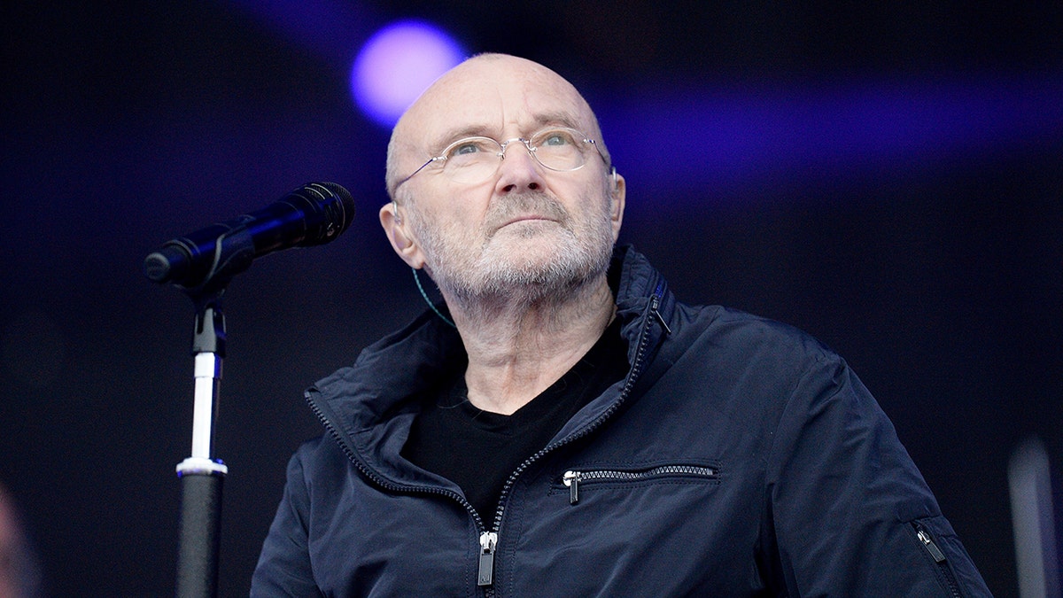 Phil Collins shuts down rumors he’s in hospice care