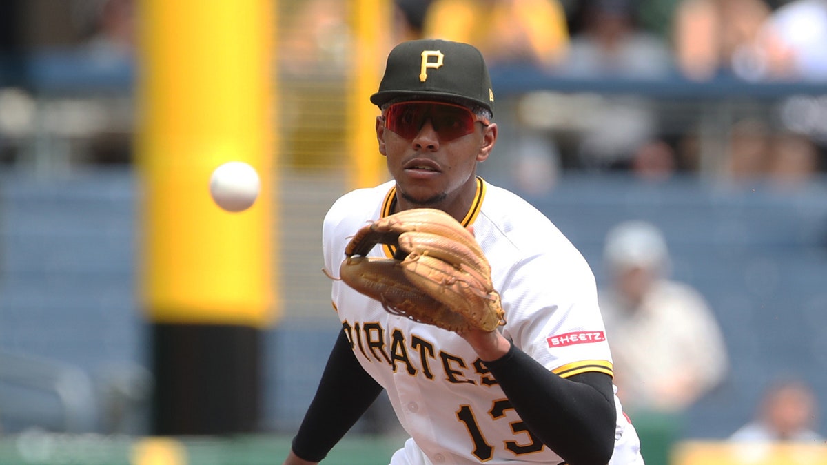 Pirates deal Ke’Bryan Hayes to Reds in NL Central division trade