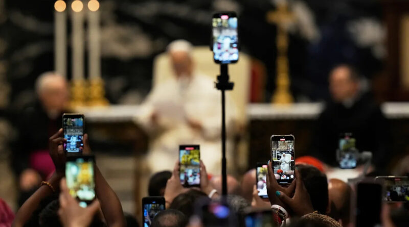 Pope Leo XIV gets rock star’s welcome at Catholic influencer festival