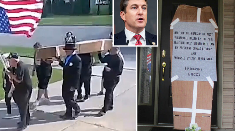 Protesters deliver coffin to GOP congressman’s front door in mock funeral procession, wild video shows