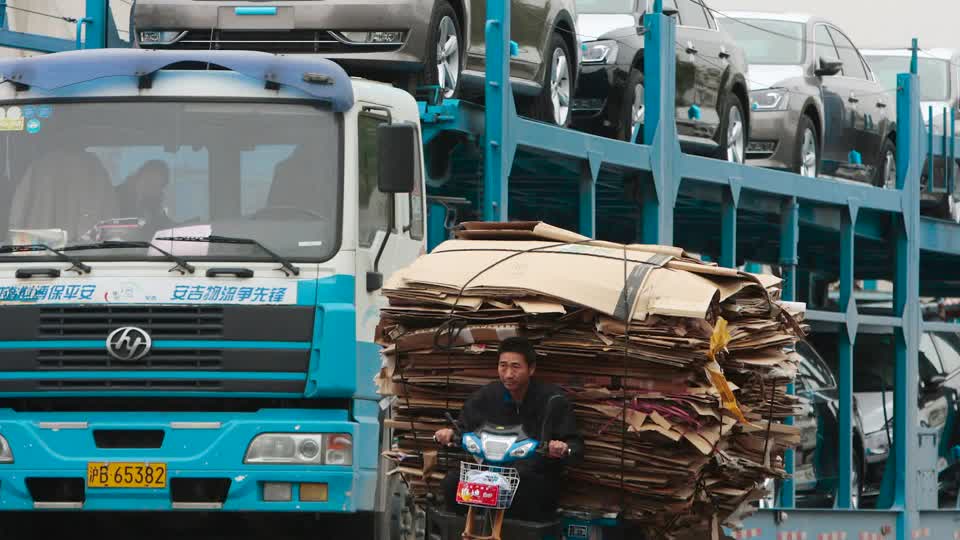 Volkswagen to close jointly-owned China plant, reports Handelsblatt