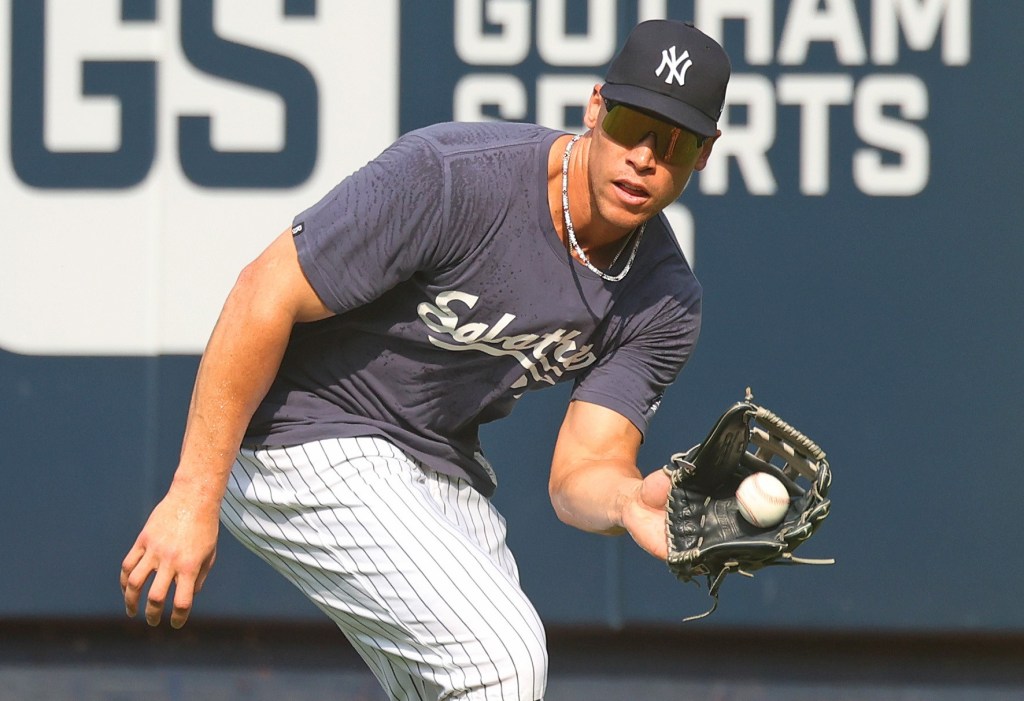 Yankees’ Aaron Judge works on outfield drills with Giancarlo Stanton