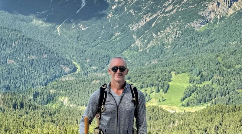 ‘I’m 53-Years-Old With Six-Pack Abs—Here’s My Exact Weekly Workout Routine’