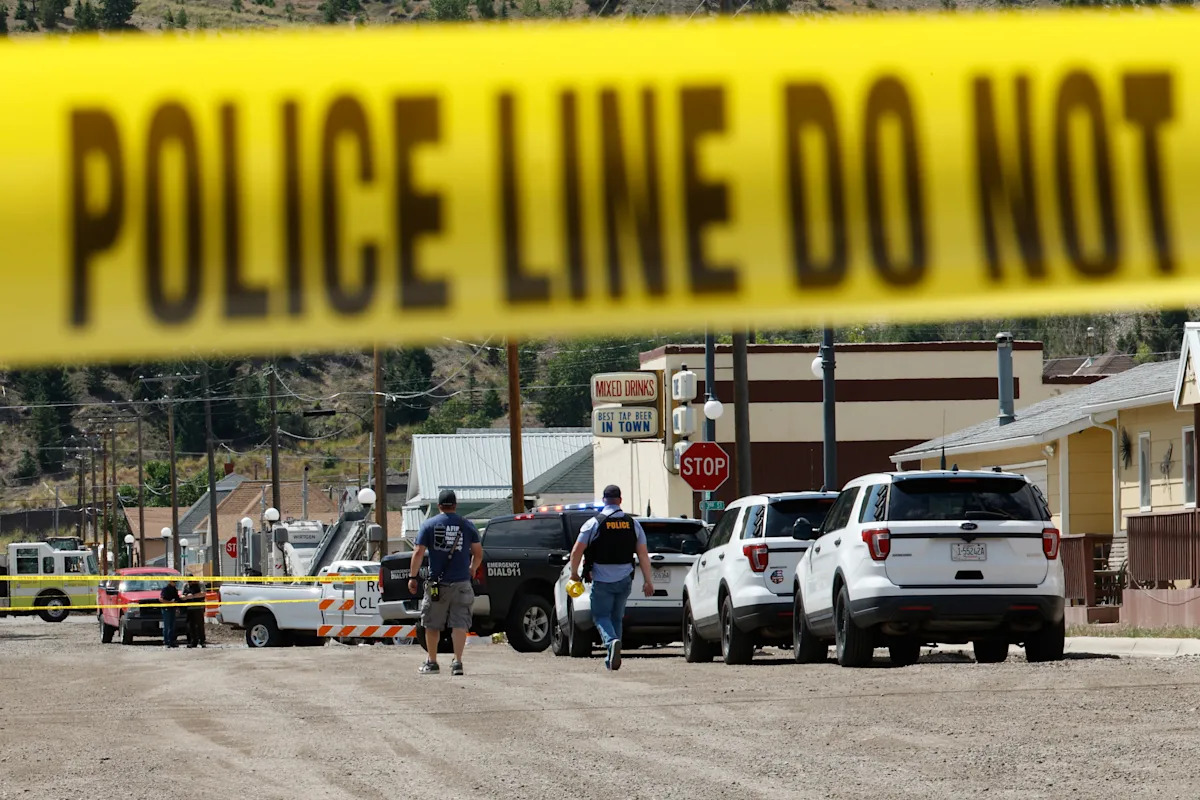 Manhunt launched after 4 killed in a shooting at a Montana bar