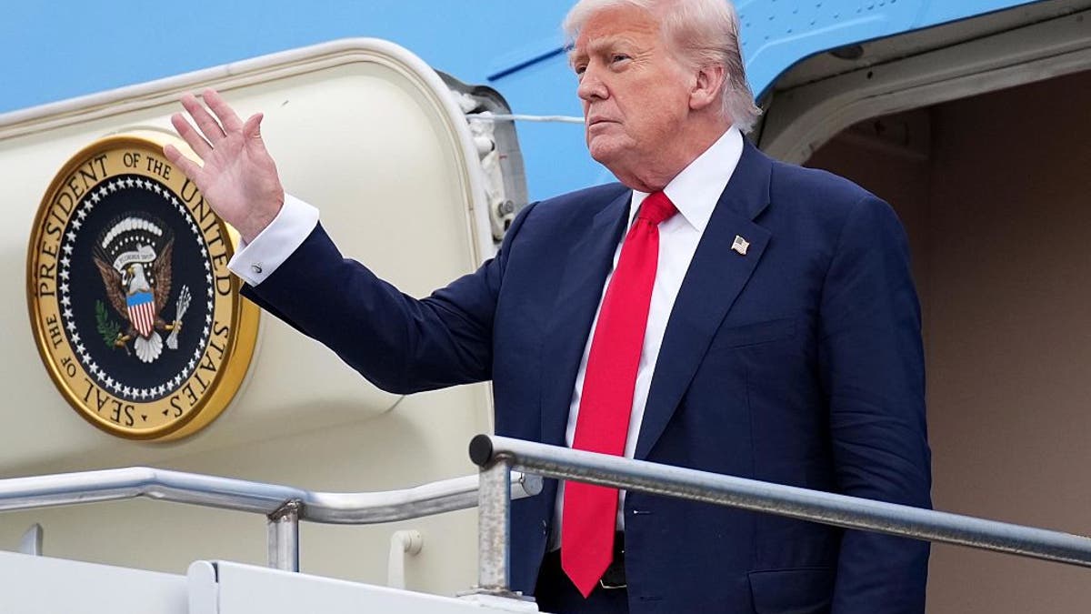 Secret Service must ‘course correct’ after alleged smuggling episode on Trump trip, former agent says